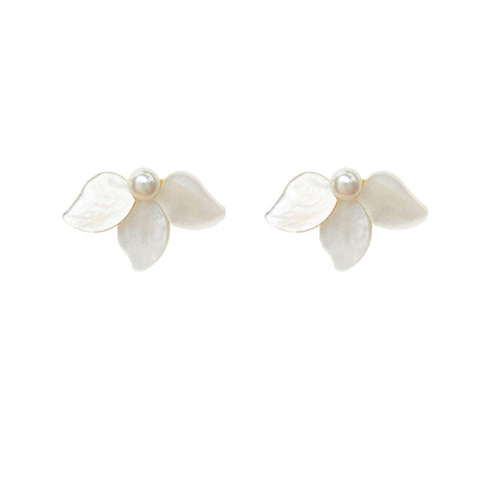 Sweet Petals Earrings.