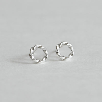 Twilly Stud Earrings (2 Colors).