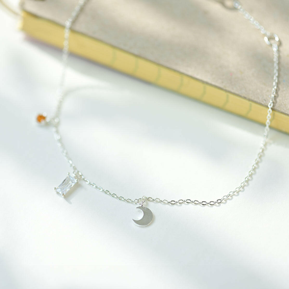 To The Moon and Back Anklet (2 Colors).