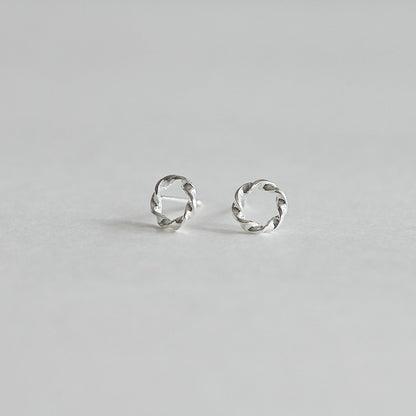 Twilly Stud Earrings (2 Colors).