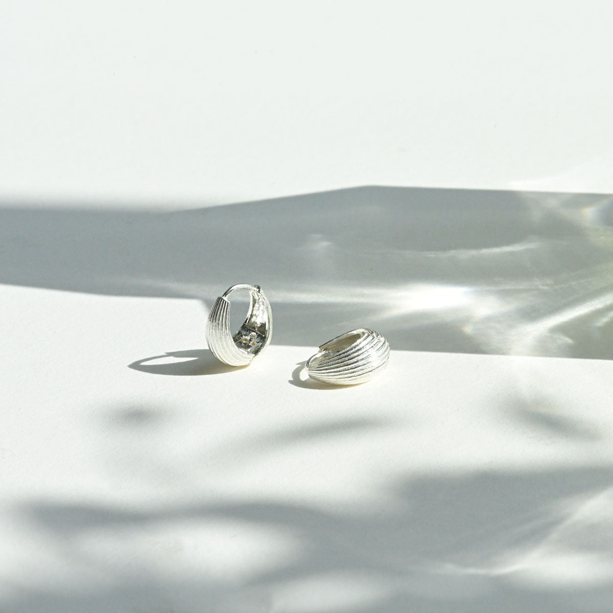 Silver Shell Waterdrop Huggie Earrings