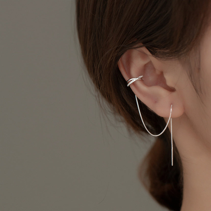 Model wearing Earcuff Chain Drop Earrings, showcasing their stylish and minimalist design in a trendy outfit.