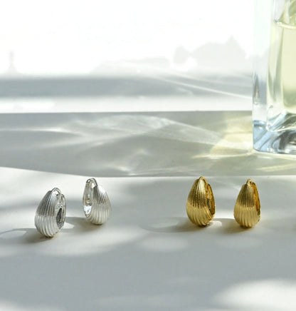 Silver Shell Waterdrop Huggie Earrings